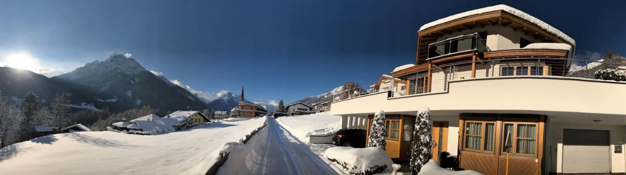 Haus Nikola Leilighet Telfes im Stubai Eksteriør bilde